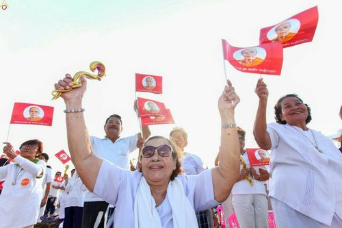 ภาพ No.23206:พิธีตอกเสาเข็มมงคล "มหาสุวรรณรัตนอินทขิล" สถาปนาสร้างอนุสรณ์สถาน มหาวิหารพระมงคลเทพมุนี สถานที่เผยแผ่ธรรมครั้งแรก ที่วัดบางปลา