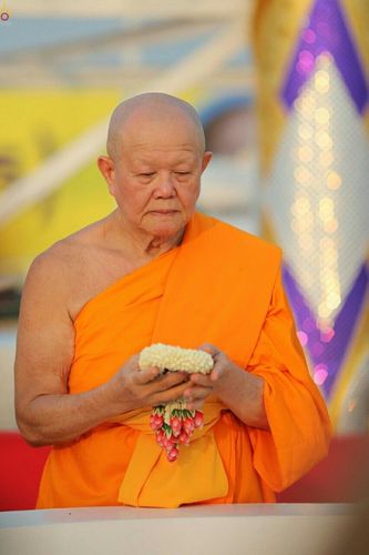 ภาพ No.23219:พิธีตอกเสาเข็มมงคล "มหาสุวรรณรัตนอินทขิล" สถาปนาสร้างอนุสรณ์สถาน มหาวิหารพระมงคลเทพมุนี สถานที่เผยแผ่ธรรมครั้งแรก ที่วัดบางปลา