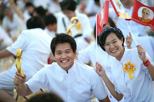 ภาพ No.23222:พิธีตอกเสาเข็มมงคล "มหาสุวรรณรัตนอินทขิล" สถาปนาสร้างอนุสรณ์สถาน มหาวิหารพระมงคลเทพมุนี สถานที่เผยแผ่ธรรมครั้งแรก ที่วัดบางปลา