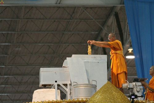 ภาพ No.23252:ประมวลภาพวันคุ้มครองโลก 22 เมษายน 2559 ณ วัดพระธรรมกาย