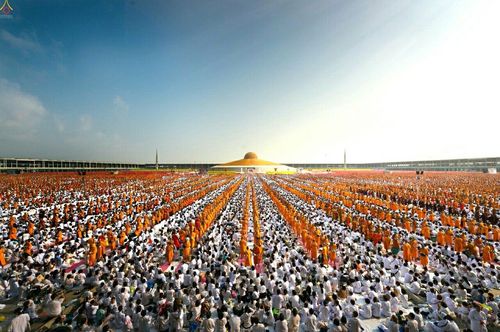 ภาพ No.23260:ประมวลภาพวันคุ้มครองโลก 22 เมษายน 2559 ณ วัดพระธรรมกาย