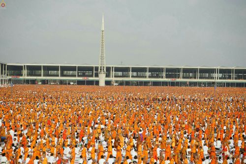 ภาพ No.23277:ประมวลภาพวันคุ้มครองโลก 22 เมษายน 2559 ณ วัดพระธรรมกาย