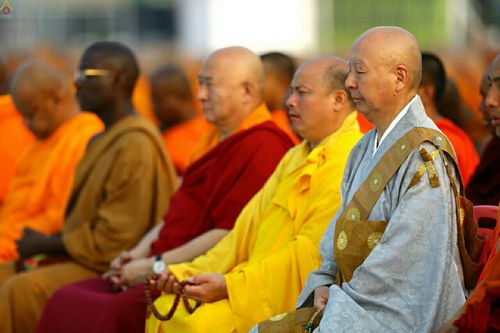 ภาพ No.23273:ประมวลภาพวันคุ้มครองโลก 22 เมษายน 2559 ณ วัดพระธรรมกาย