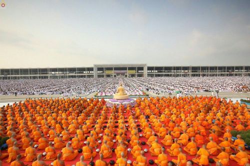 ภาพ No.23281:ประมวลภาพวันคุ้มครองโลก 22 เมษายน 2559 ณ วัดพระธรรมกาย