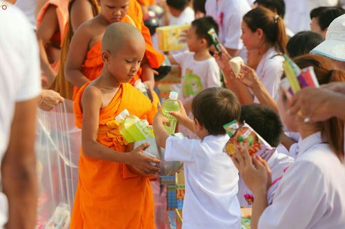 ภาพ No.23283:ประมวลภาพวันคุ้มครองโลก 22 เมษายน 2559 ณ วัดพระธรรมกาย