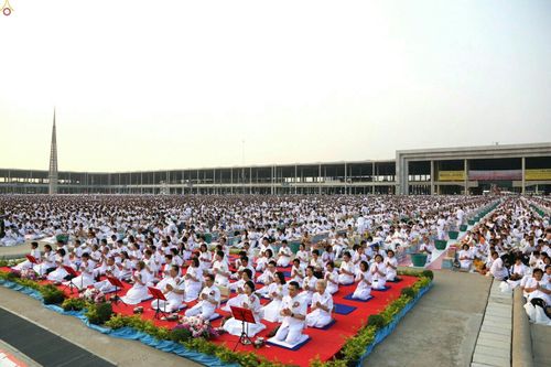 ภาพ No.23286:ประมวลภาพวันคุ้มครองโลก 22 เมษายน 2559 ณ วัดพระธรรมกาย