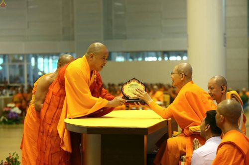 ภาพ No.23304:ประมวลภาพวันคุ้มครองโลก 22 เมษายน 2559 ณ วัดพระธรรมกาย