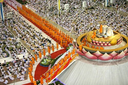 ภาพ No.23325:ประมวลภาพวันคุ้มครองโลก 22 เมษายน 2559 ณ วัดพระธรรมกาย