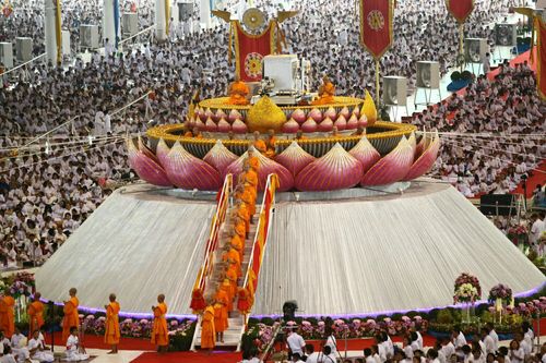 ภาพ No.23329:ประมวลภาพวันคุ้มครองโลก 22 เมษายน 2559 ณ วัดพระธรรมกาย