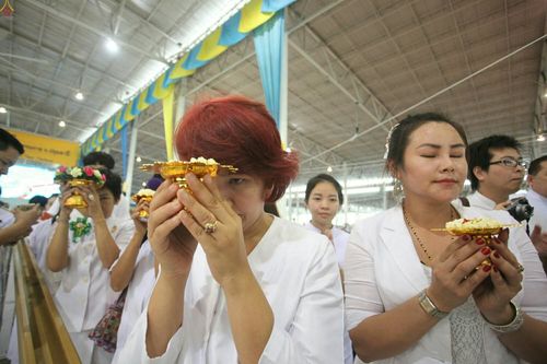 ภาพ No.23334:ประมวลภาพวันคุ้มครองโลก 22 เมษายน 2559 ณ วัดพระธรรมกาย