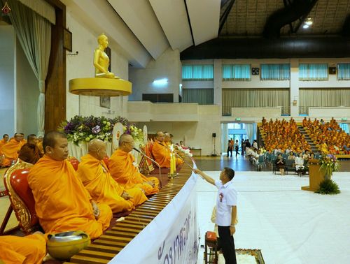 ภาพ No.24201:ตักบาตรแม่โจ้ วันเสาร์ที่ 4 มิถุนายน พ.ศ. 2559