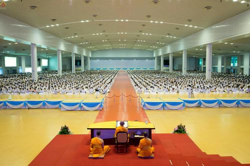 ภาพ No.23442:ประมวลภาพโครงการบวชผู้นำอุบาสิกาแก้ว 1 ล้านคนกตัญญูบูชา เนื่องในวันวิสาขบูชา