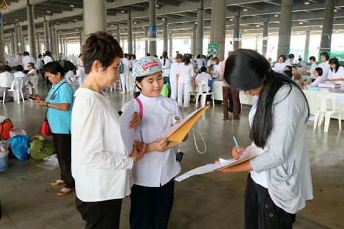 ภาพ No.23445:ประมวลภาพโครงการบวชผู้นำอุบาสิกาแก้ว 1 ล้านคนกตัญญูบูชา เนื่องในวันวิสาขบูชา