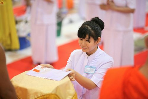 ภาพ No.23444:ประมวลภาพโครงการบวชผู้นำอุบาสิกาแก้ว 1 ล้านคนกตัญญูบูชา เนื่องในวันวิสาขบูชา