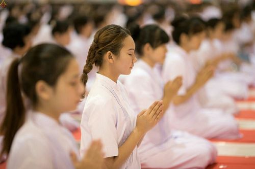 ภาพ No.23451:ประมวลภาพโครงการบวชผู้นำอุบาสิกาแก้ว 1 ล้านคนกตัญญูบูชา เนื่องในวันวิสาขบูชา