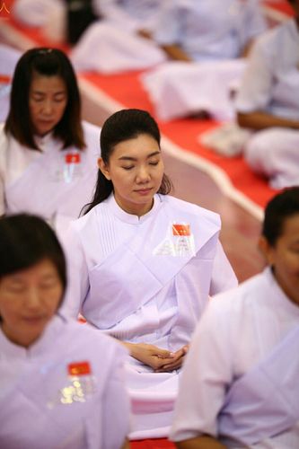 ภาพ No.23460:ประมวลภาพโครงการบวชผู้นำอุบาสิกาแก้ว 1 ล้านคนกตัญญูบูชา เนื่องในวันวิสาขบูชา