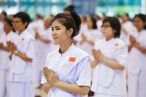 ภาพ No.23467:ประมวลภาพโครงการบวชผู้นำอุบาสิกาแก้ว 1 ล้านคนกตัญญูบูชา เนื่องในวันวิสาขบูชา