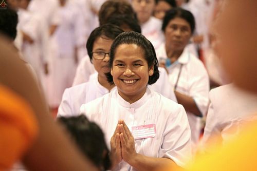 ภาพ No.23472:ประมวลภาพโครงการบวชผู้นำอุบาสิกาแก้ว 1 ล้านคนกตัญญูบูชา เนื่องในวันวิสาขบูชา