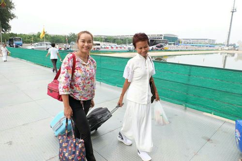 ภาพ No.23498:ประมวลภาพโครงการบวชผู้นำอุบาสิกาแก้ว 1 ล้านคนกตัญญูบูชา เนื่องในวันวิสาขบูชา