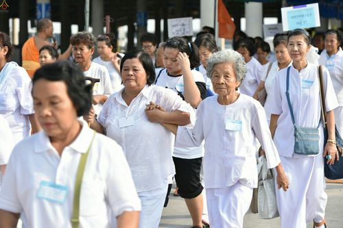 ภาพ No.23502:ประมวลภาพโครงการบวชผู้นำอุบาสิกาแก้ว 1 ล้านคนกตัญญูบูชา เนื่องในวันวิสาขบูชา