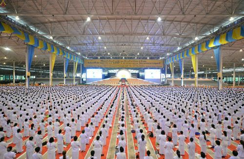 ภาพ No.23508:ประมวลภาพโครงการบวชผู้นำอุบาสิกาแก้ว 1 ล้านคนกตัญญูบูชา เนื่องในวันวิสาขบูชา