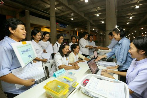 ภาพ No.23510:ประมวลภาพโครงการบวชผู้นำอุบาสิกาแก้ว 1 ล้านคนกตัญญูบูชา เนื่องในวันวิสาขบูชา