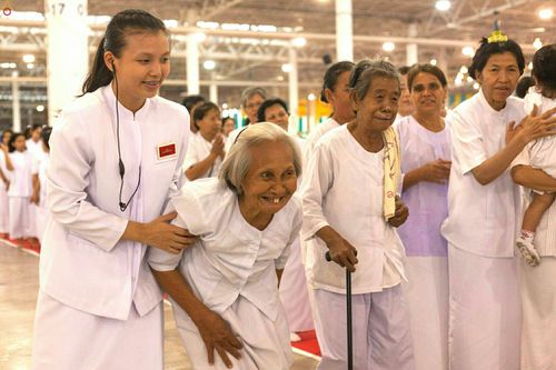 ภาพ No.23518:ประมวลภาพโครงการบวชผู้นำอุบาสิกาแก้ว 1 ล้านคนกตัญญูบูชา เนื่องในวันวิสาขบูชา