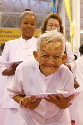 ภาพ No.23533:ประมวลภาพโครงการบวชผู้นำอุบาสิกาแก้ว 1 ล้านคนกตัญญูบูชา เนื่องในวันวิสาขบูชา