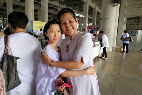 ภาพ No.23545:ประมวลภาพโครงการบวชผู้นำอุบาสิกาแก้ว 1 ล้านคนกตัญญูบูชา เนื่องในวันวิสาขบูชา