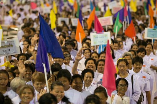 ภาพ No.23554:ประมวลภาพโครงการบวชผู้นำอุบาสิกาแก้ว 1 ล้านคนกตัญญูบูชา เนื่องในวันวิสาขบูชา