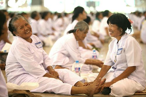 ภาพ No.23557:ประมวลภาพโครงการบวชผู้นำอุบาสิกาแก้ว 1 ล้านคนกตัญญูบูชา เนื่องในวันวิสาขบูชา