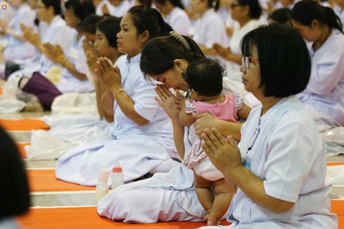 ภาพ No.23586:ประมวลภาพโครงการบวชผู้นำอุบาสิกาแก้ว 1 ล้านคนกตัญญูบูชา เนื่องในวันวิสาขบูชา