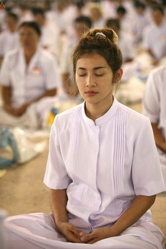 ภาพ No.23587:ประมวลภาพโครงการบวชผู้นำอุบาสิกาแก้ว 1 ล้านคนกตัญญูบูชา เนื่องในวันวิสาขบูชา