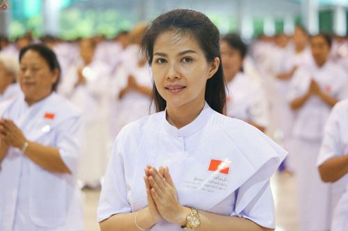 ภาพ No.23585:ประมวลภาพโครงการบวชผู้นำอุบาสิกาแก้ว 1 ล้านคนกตัญญูบูชา เนื่องในวันวิสาขบูชา