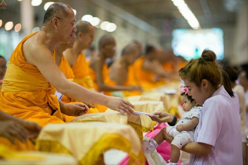 ภาพ No.23599:ประมวลภาพโครงการบวชผู้นำอุบาสิกาแก้ว 1 ล้านคนกตัญญูบูชา เนื่องในวันวิสาขบูชา