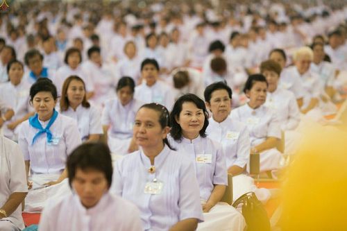 ภาพ No.23603:ประมวลภาพโครงการบวชผู้นำอุบาสิกาแก้ว 1 ล้านคนกตัญญูบูชา เนื่องในวันวิสาขบูชา