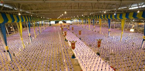 ภาพ No.23623:ประมวลภาพโครงการบวชผู้นำอุบาสิกาแก้ว 1 ล้านคนกตัญญูบูชา เนื่องในวันวิสาขบูชา