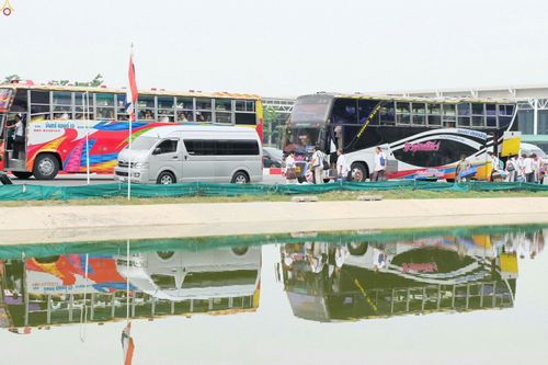 ภาพ No.23625:ประมวลภาพโครงการบวชผู้นำอุบาสิกาแก้ว 1 ล้านคนกตัญญูบูชา เนื่องในวันวิสาขบูชา