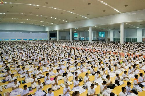ภาพ No.23629:ประมวลภาพโครงการบวชผู้นำอุบาสิกาแก้ว 1 ล้านคนกตัญญูบูชา เนื่องในวันวิสาขบูชา