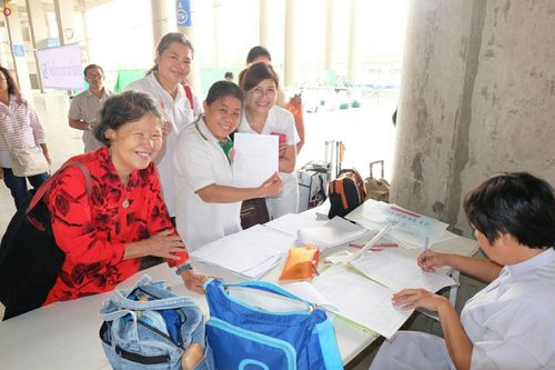 ภาพ No.23631:ประมวลภาพโครงการบวชผู้นำอุบาสิกาแก้ว 1 ล้านคนกตัญญูบูชา เนื่องในวันวิสาขบูชา