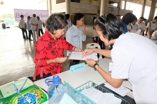 ภาพ No.23632:ประมวลภาพโครงการบวชผู้นำอุบาสิกาแก้ว 1 ล้านคนกตัญญูบูชา เนื่องในวันวิสาขบูชา