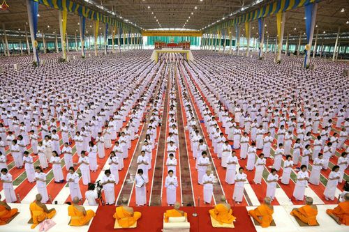 ภาพ No.23634:ประมวลภาพโครงการบวชผู้นำอุบาสิกาแก้ว 1 ล้านคนกตัญญูบูชา เนื่องในวันวิสาขบูชา