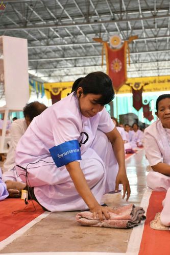 ภาพ No.23637:ประมวลภาพโครงการบวชผู้นำอุบาสิกาแก้ว 1 ล้านคนกตัญญูบูชา เนื่องในวันวิสาขบูชา