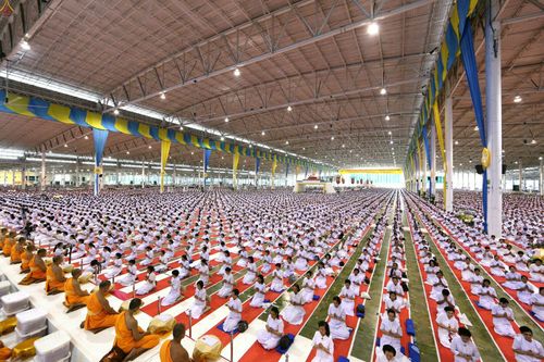 ภาพ No.23639:ประมวลภาพโครงการบวชผู้นำอุบาสิกาแก้ว 1 ล้านคนกตัญญูบูชา เนื่องในวันวิสาขบูชา