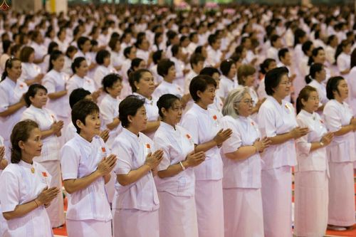 ภาพ No.23641:ประมวลภาพโครงการบวชผู้นำอุบาสิกาแก้ว 1 ล้านคนกตัญญูบูชา เนื่องในวันวิสาขบูชา
