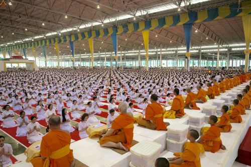 ภาพ No.23651:ประมวลภาพโครงการบวชผู้นำอุบาสิกาแก้ว 1 ล้านคนกตัญญูบูชา เนื่องในวันวิสาขบูชา