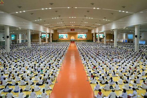 ภาพ No.23664:ประมวลภาพโครงการบวชผู้นำอุบาสิกาแก้ว 1 ล้านคนกตัญญูบูชา เนื่องในวันวิสาขบูชา