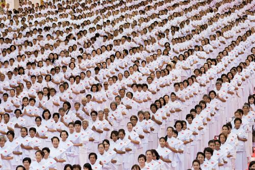 ภาพ No.23669:ประมวลภาพโครงการบวชผู้นำอุบาสิกาแก้ว 1 ล้านคนกตัญญูบูชา เนื่องในวันวิสาขบูชา