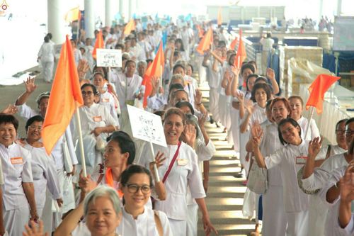 ภาพ No.23670:ประมวลภาพโครงการบวชผู้นำอุบาสิกาแก้ว 1 ล้านคนกตัญญูบูชา เนื่องในวันวิสาขบูชา