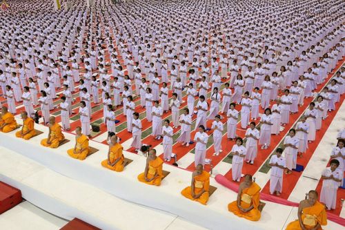 ภาพ No.23692:ประมวลภาพโครงการบวชผู้นำอุบาสิกาแก้ว 1 ล้านคนกตัญญูบูชา เนื่องในวันวิสาขบูชา